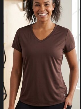Xersion Chocolate V-Neck Short Sleeve Tee women